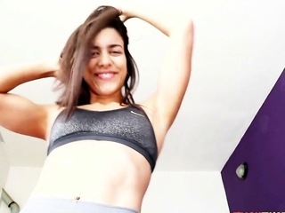 Big Ass in Yoga Pants – Lick My Thick Amateur Booty