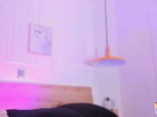 Amateur wild chick solo masturbation