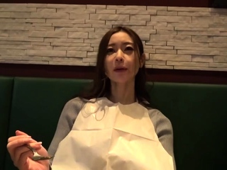 Asian amateur slut handles anal toys